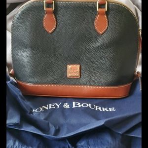 Dooney & Bourke

Pebble Leather Zip Zip Satchel